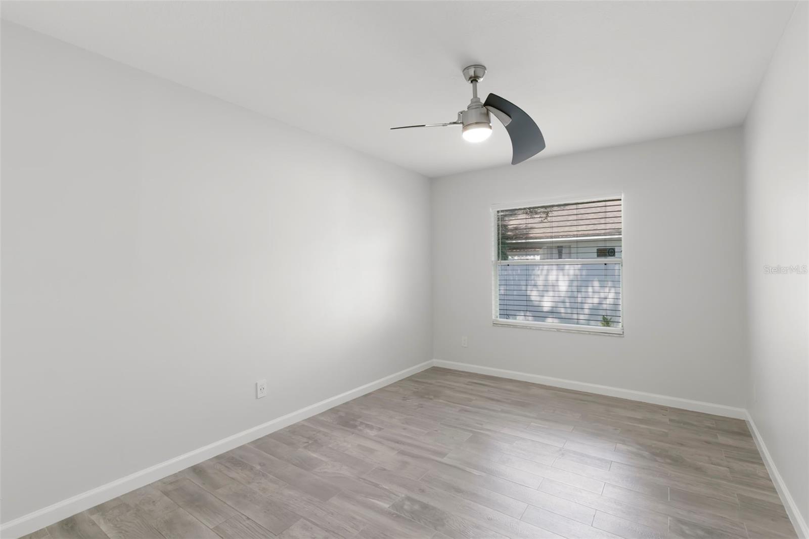 Image 22 of 29 For 1463 Brier Court