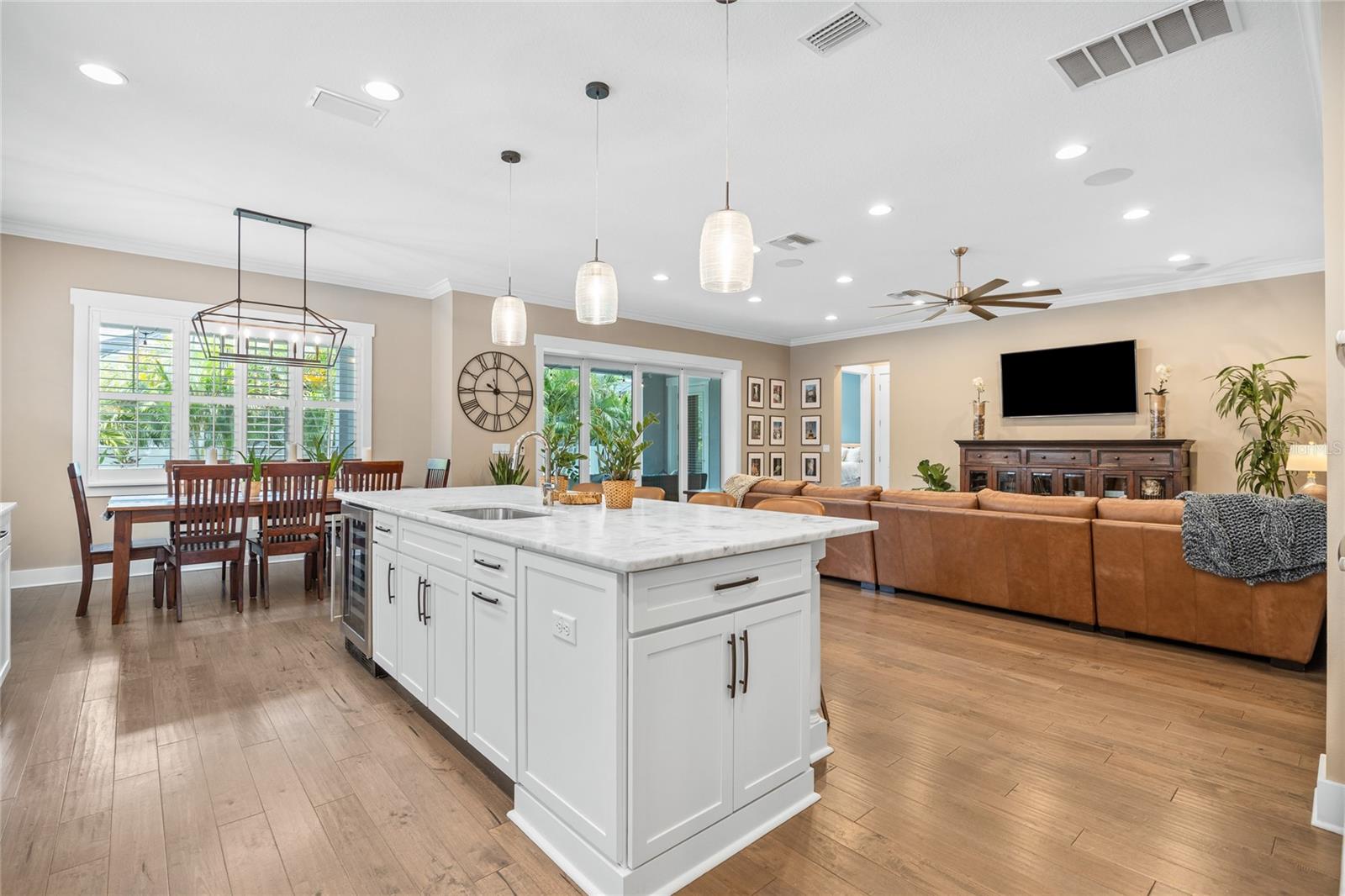 Image 11 of 42 For 3611 Royal Palm Circle