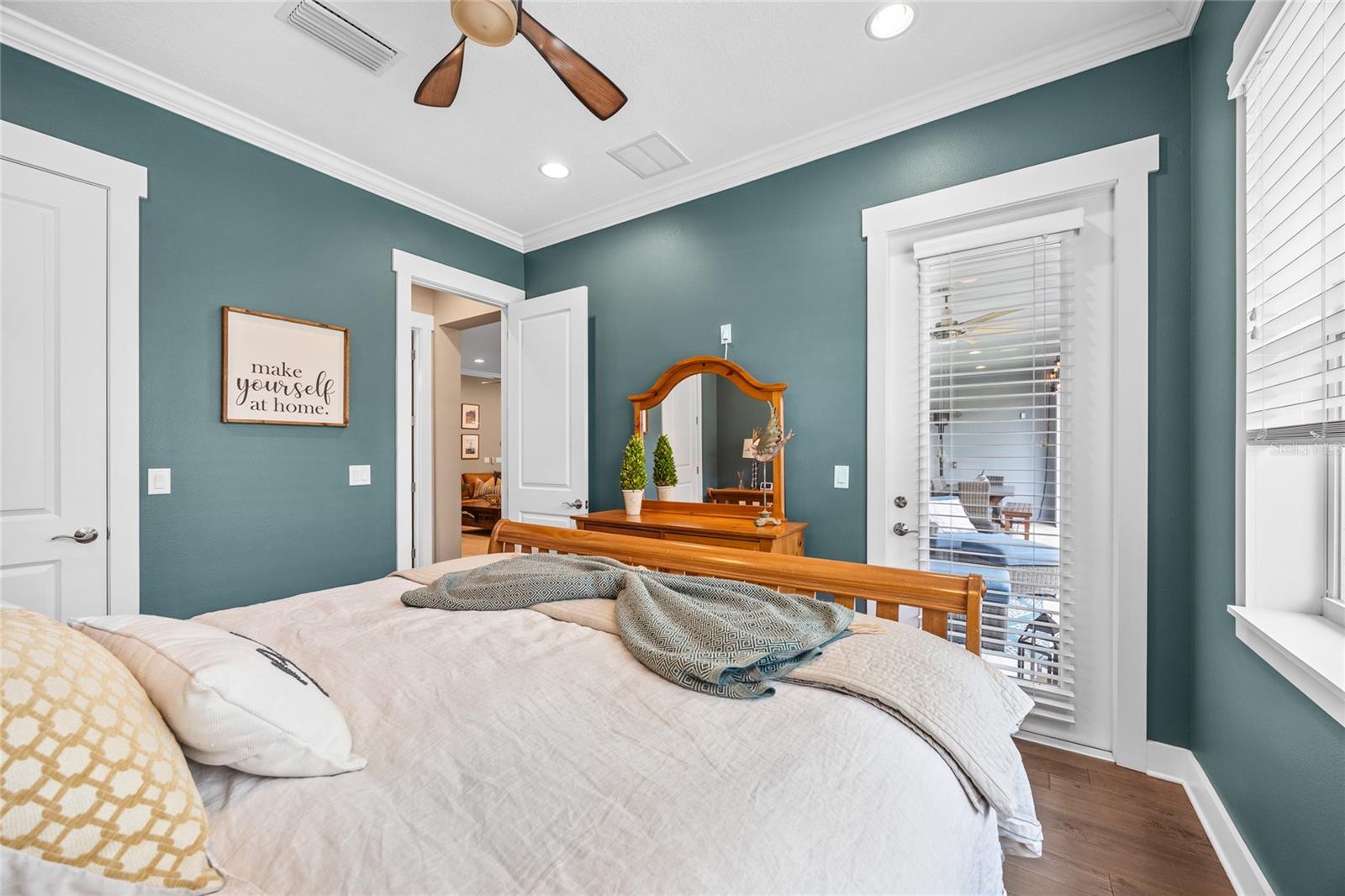 Image 18 of 42 For 3611 Royal Palm Circle