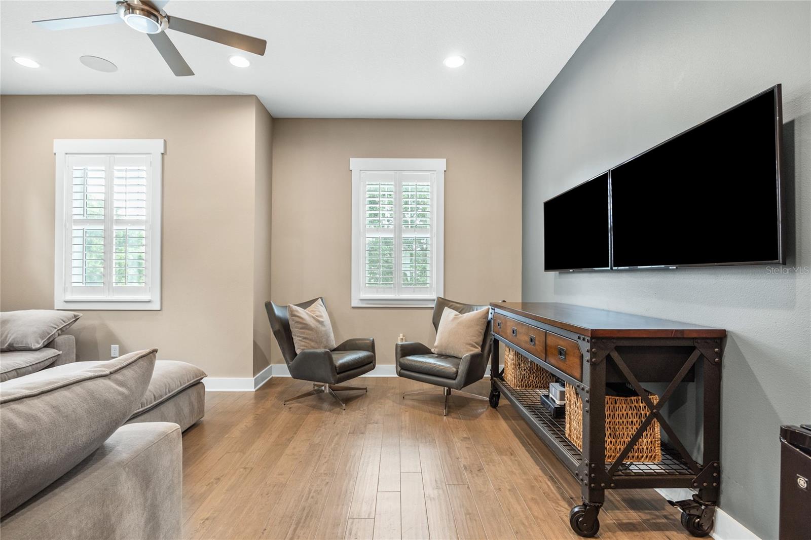 Image 22 of 42 For 3611 Royal Palm Circle