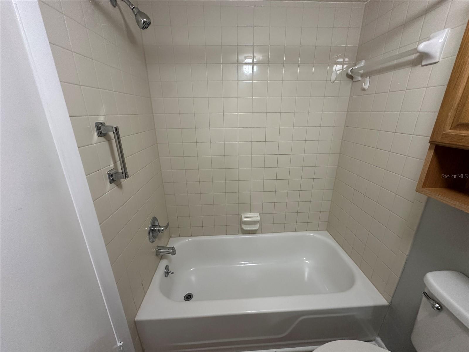 Image 11 of 19 For 6202 Greenleaf Lane