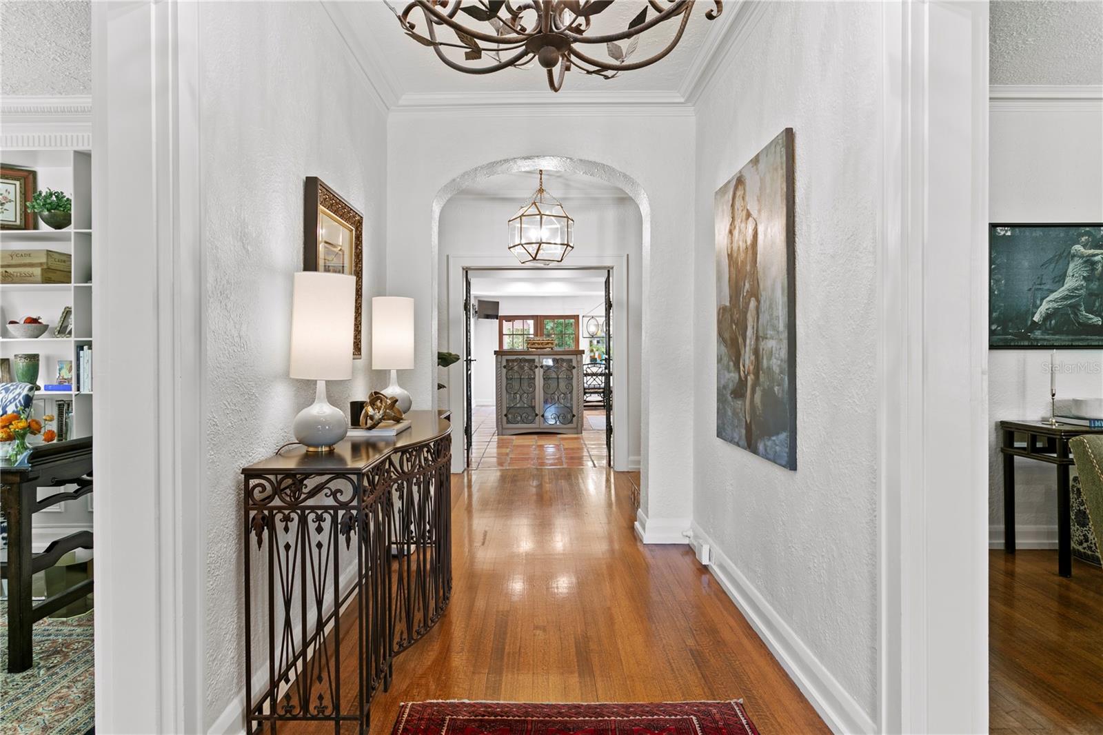 Listing photo id 9 for 136 Davis Boulevard