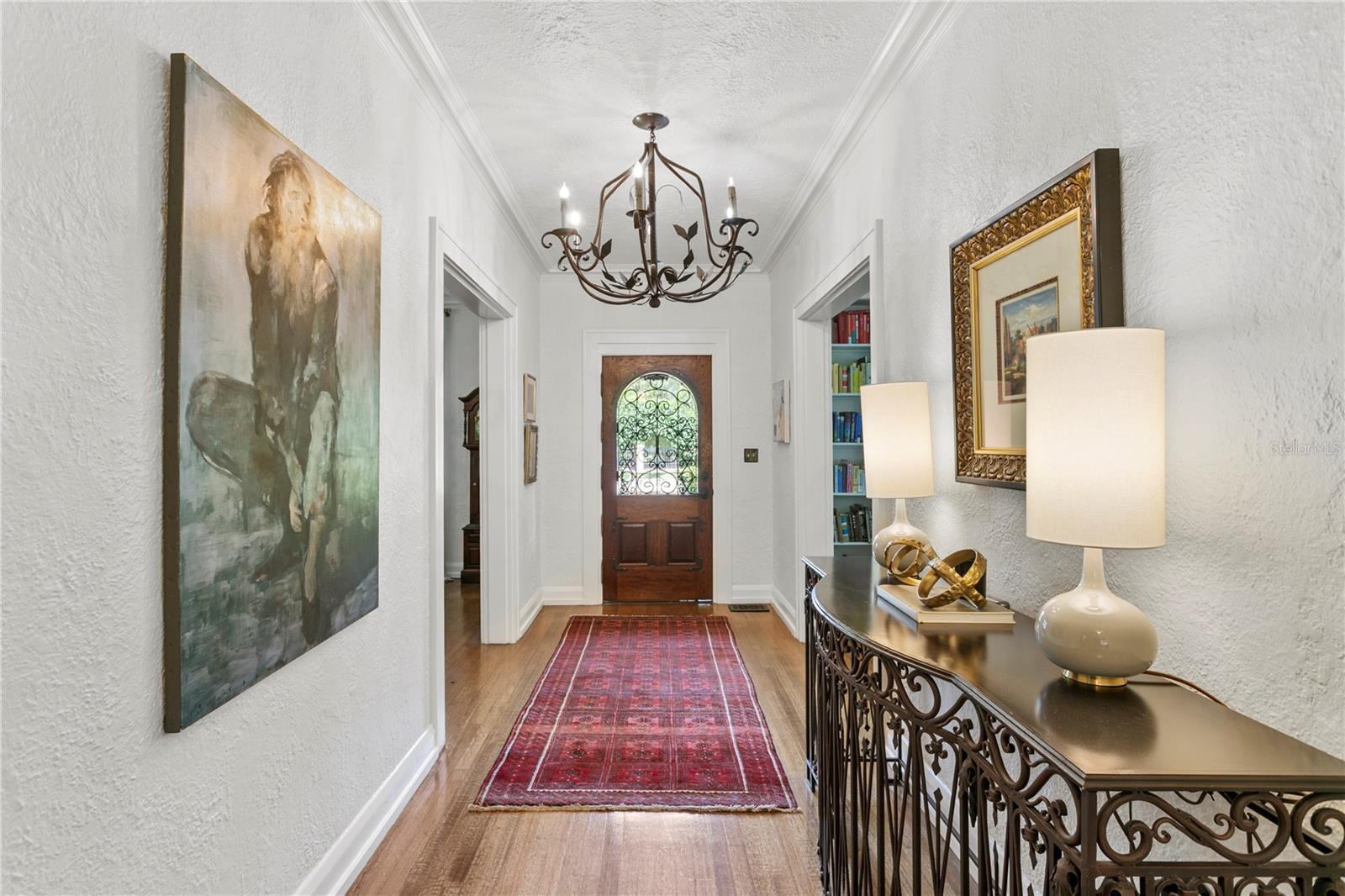 Listing photo id 12 for 136 Davis Boulevard