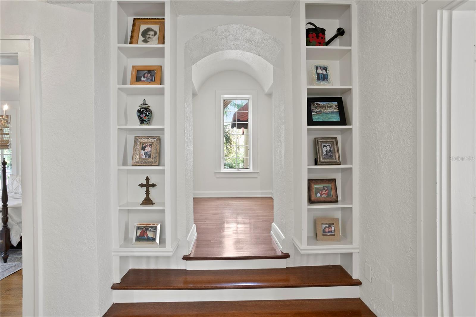 Listing photo id 34 for 136 Davis Boulevard