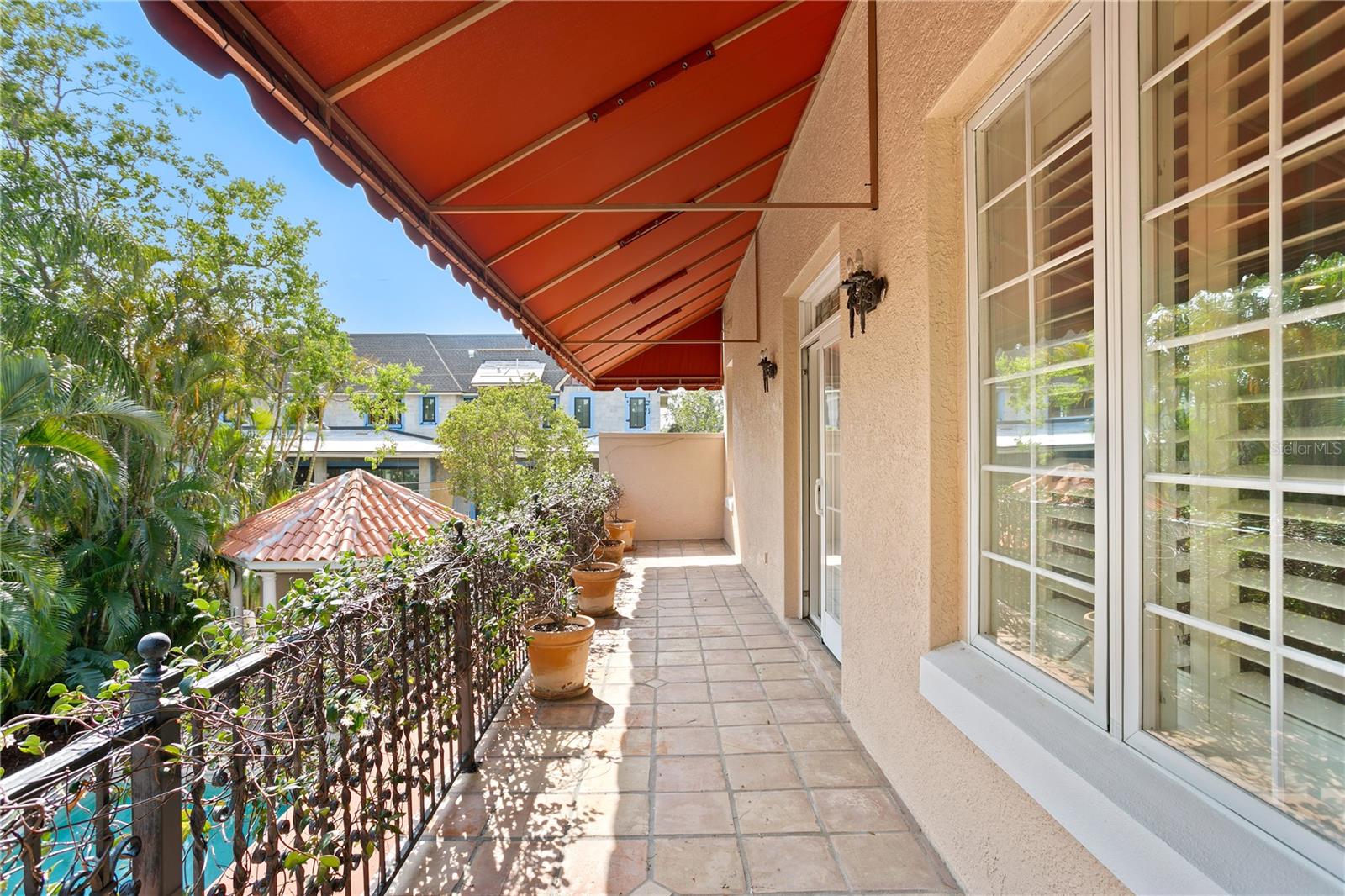 Listing photo id 37 for 136 Davis Boulevard