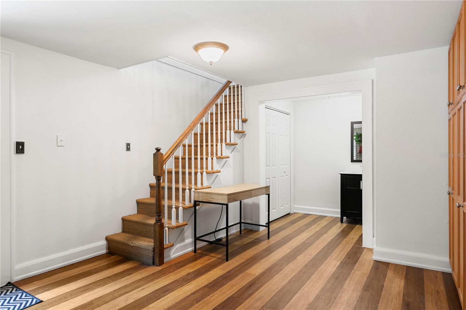 Listing photo id 53 for 136 Davis Boulevard