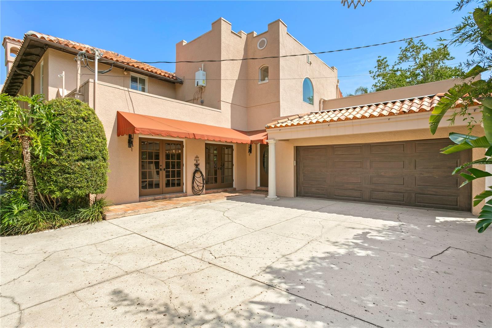 Listing photo id 68 for 136 Davis Boulevard