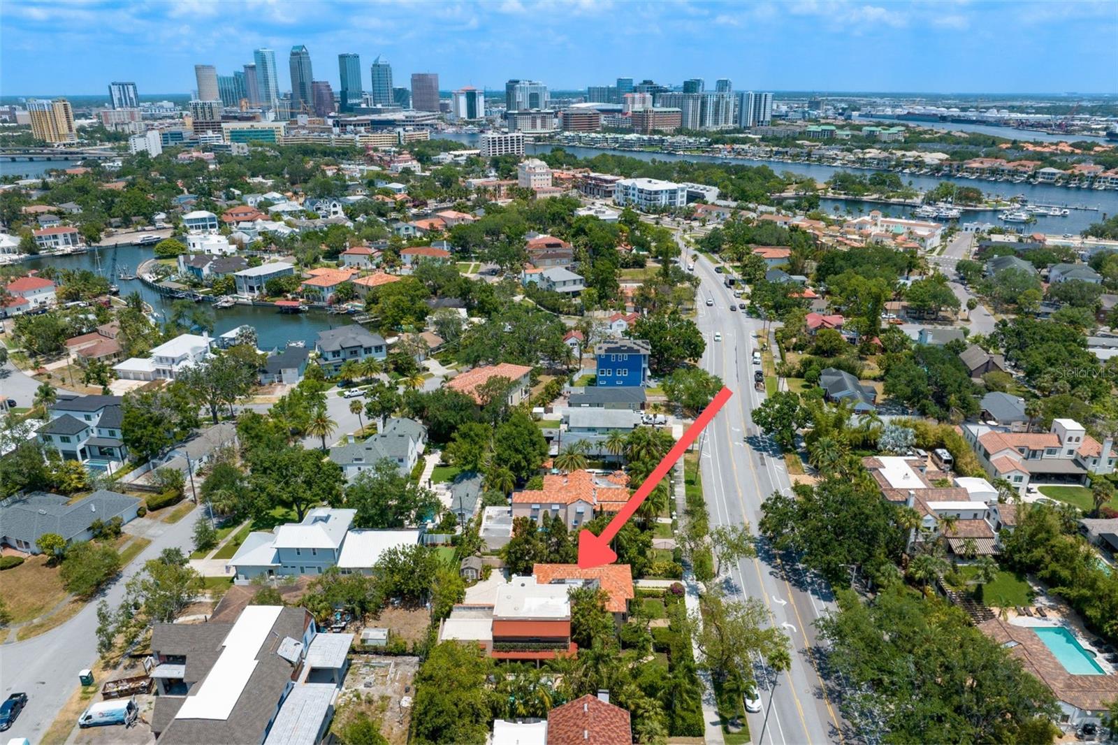 Listing photo id 73 for 136 Davis Boulevard
