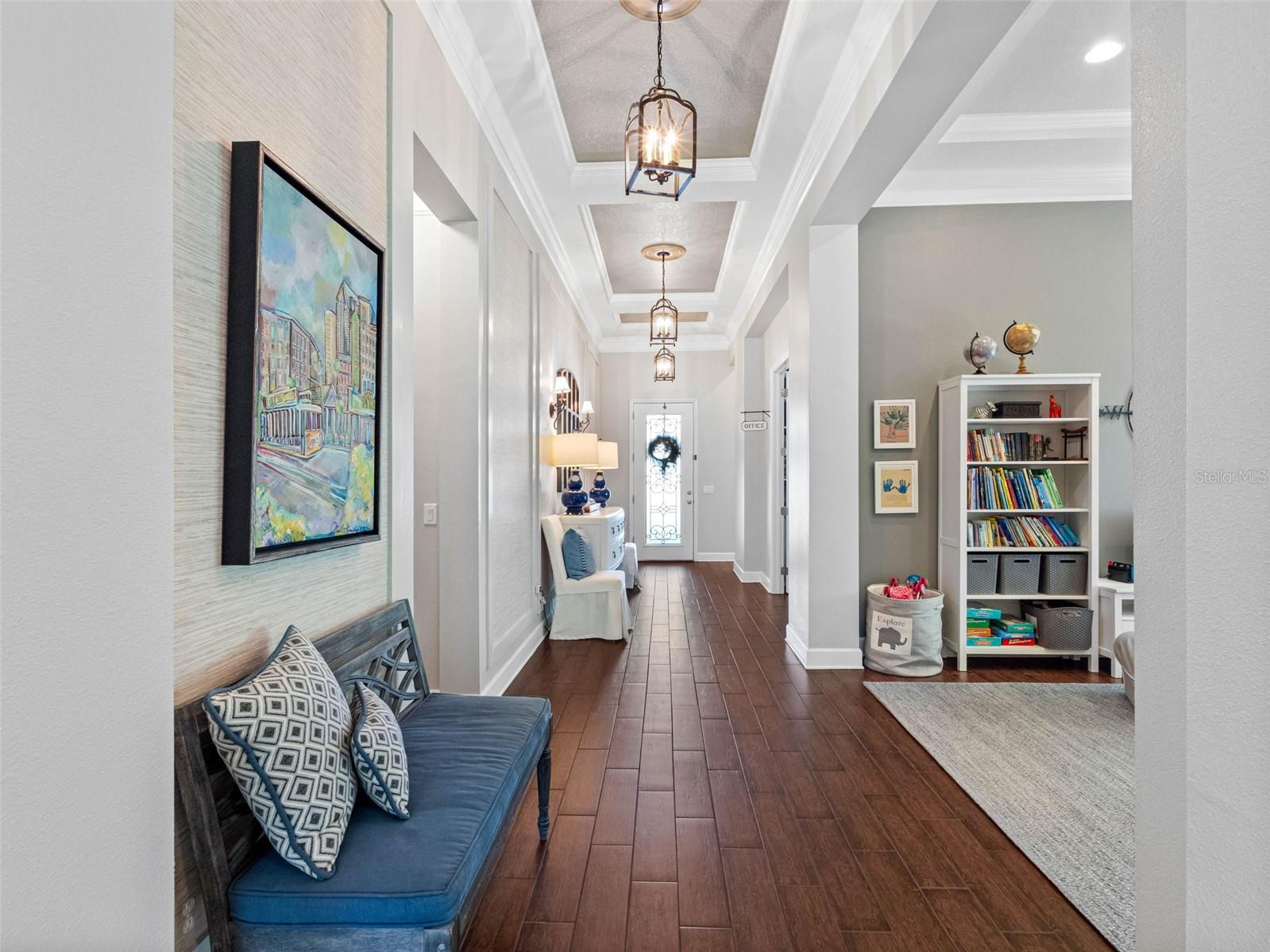 Listing photo id 10 for 1104 Isobel Reserve Lane
