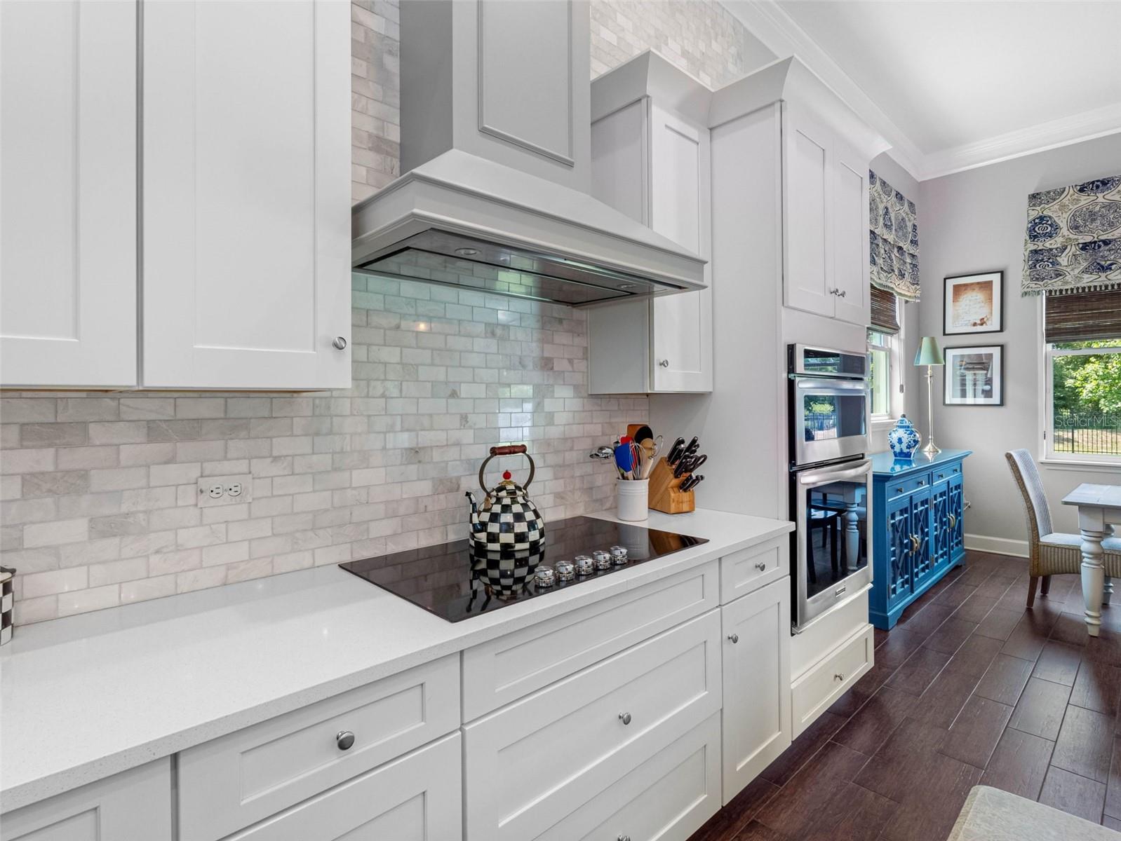Listing photo id 14 for 1104 Isobel Reserve Lane