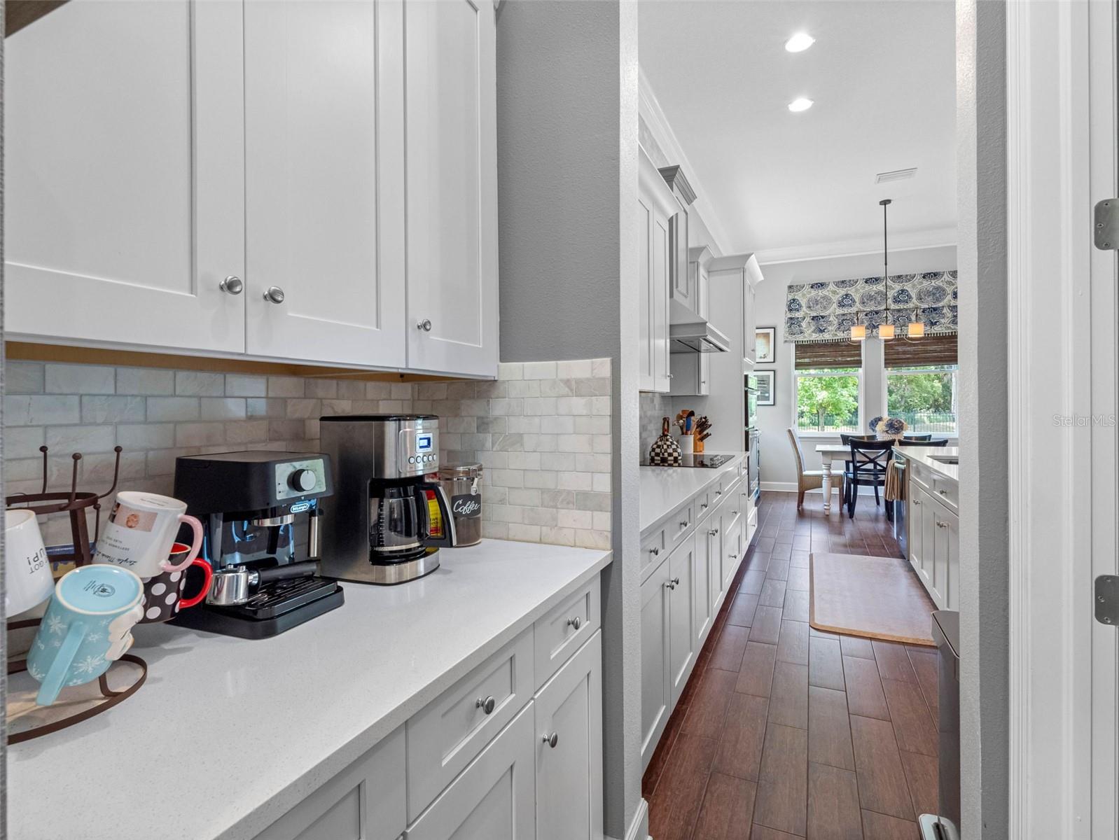 Listing photo id 16 for 1104 Isobel Reserve Lane