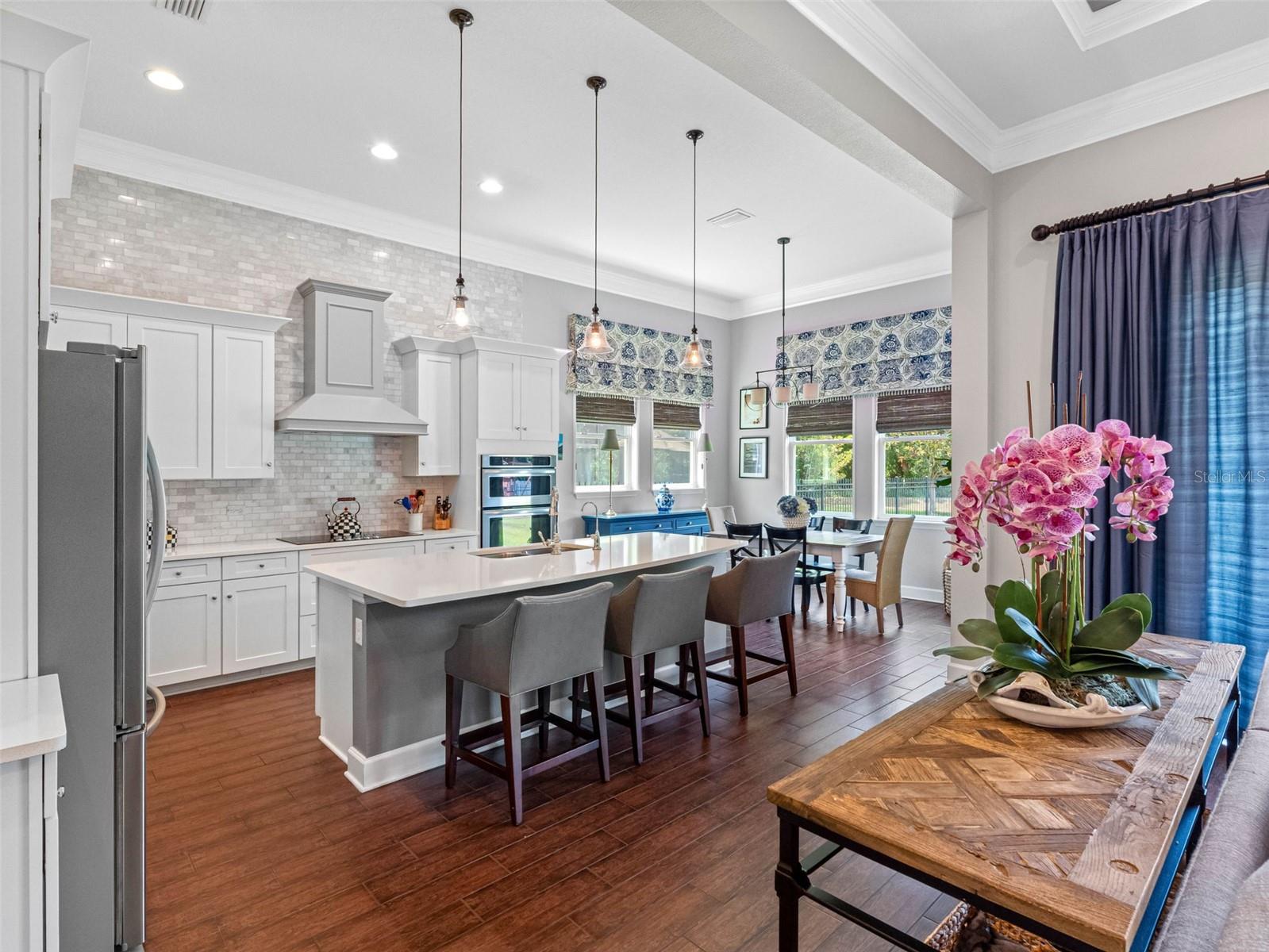 Listing photo id 0 for 1104 Isobel Reserve Lane