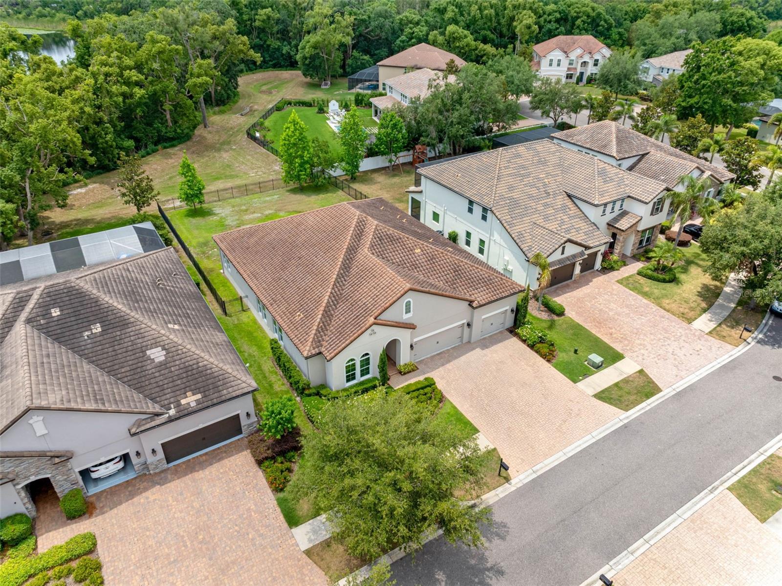 Listing photo id 41 for 1104 Isobel Reserve Lane