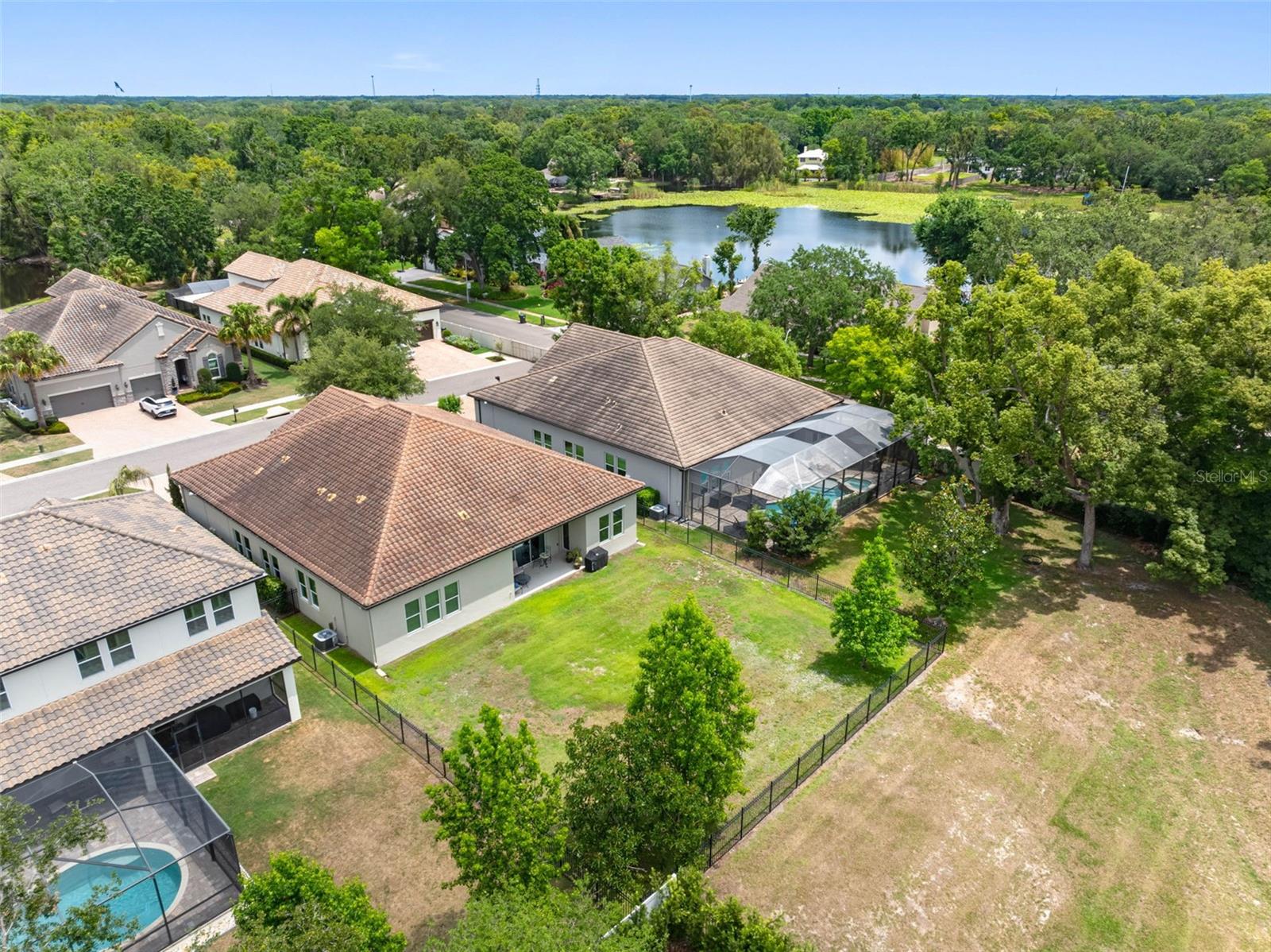 Listing photo id 42 for 1104 Isobel Reserve Lane