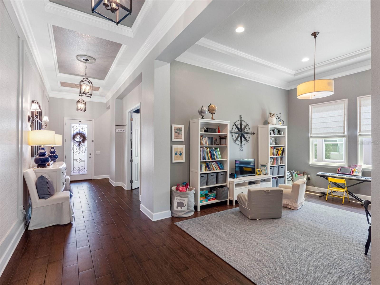 Listing photo id 7 for 1104 Isobel Reserve Lane