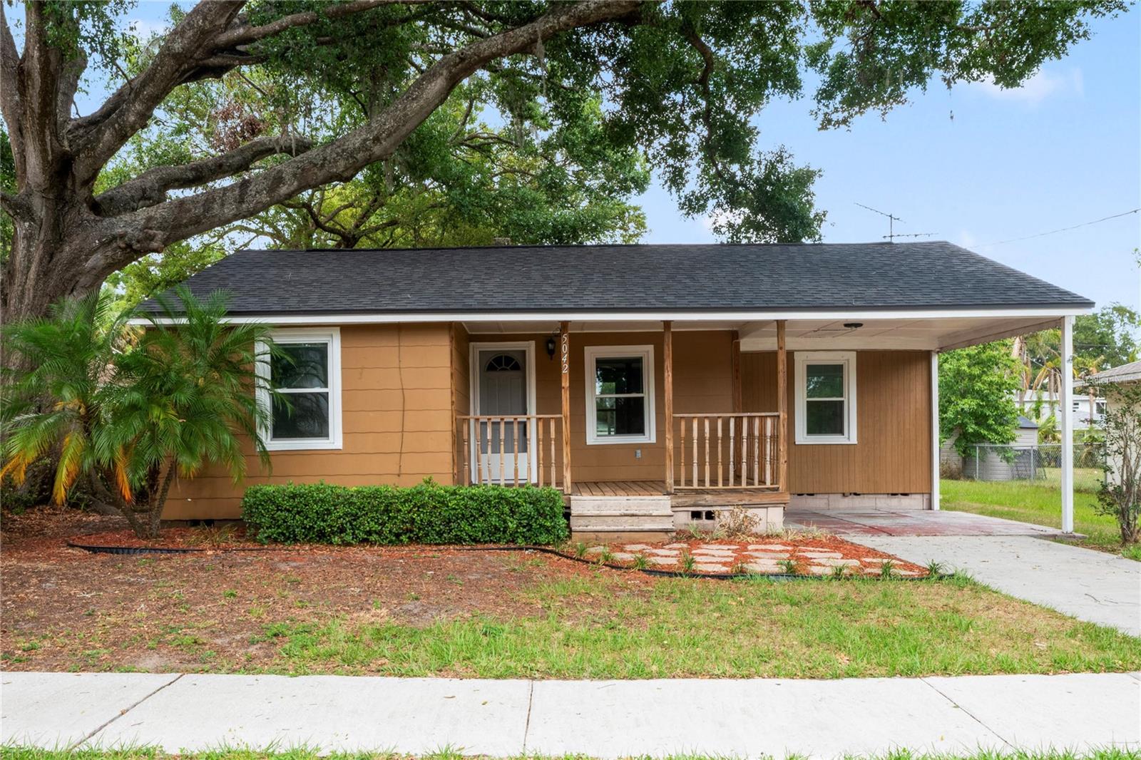 Details for 5042 8th Street, ZEPHYRHILLS, FL 33542