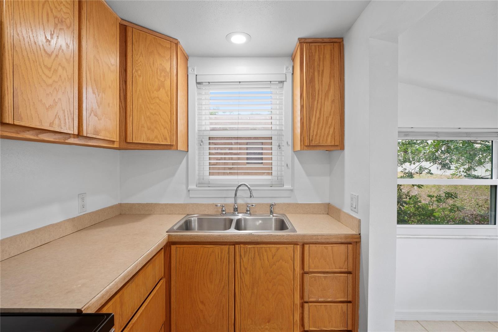Image 10 of 43 For 5042 8th Street