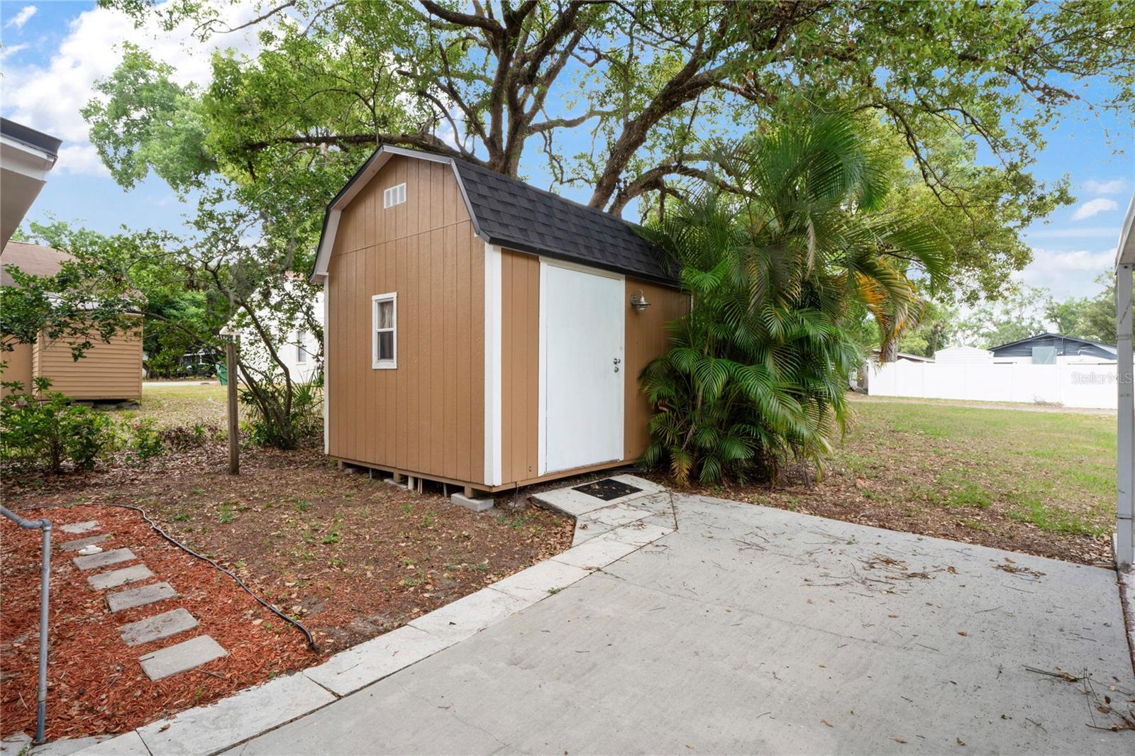 Image 29 of 43 For 5042 8th Street