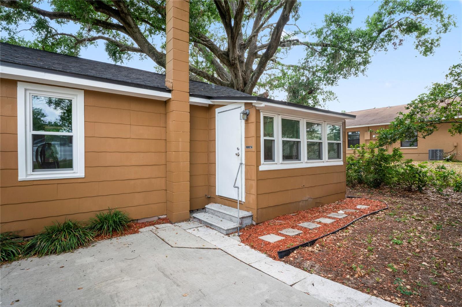 Image 32 of 43 For 5042 8th Street