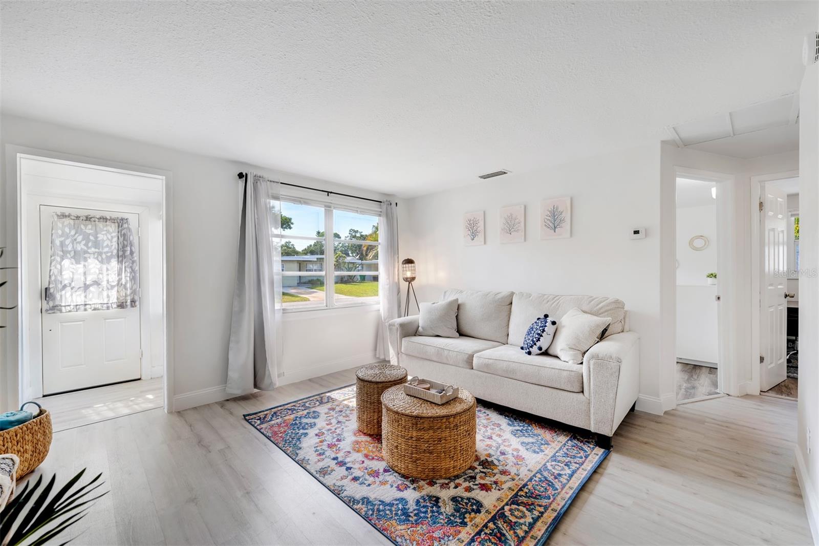 Image 10 of 30 For 11919 102nd Street