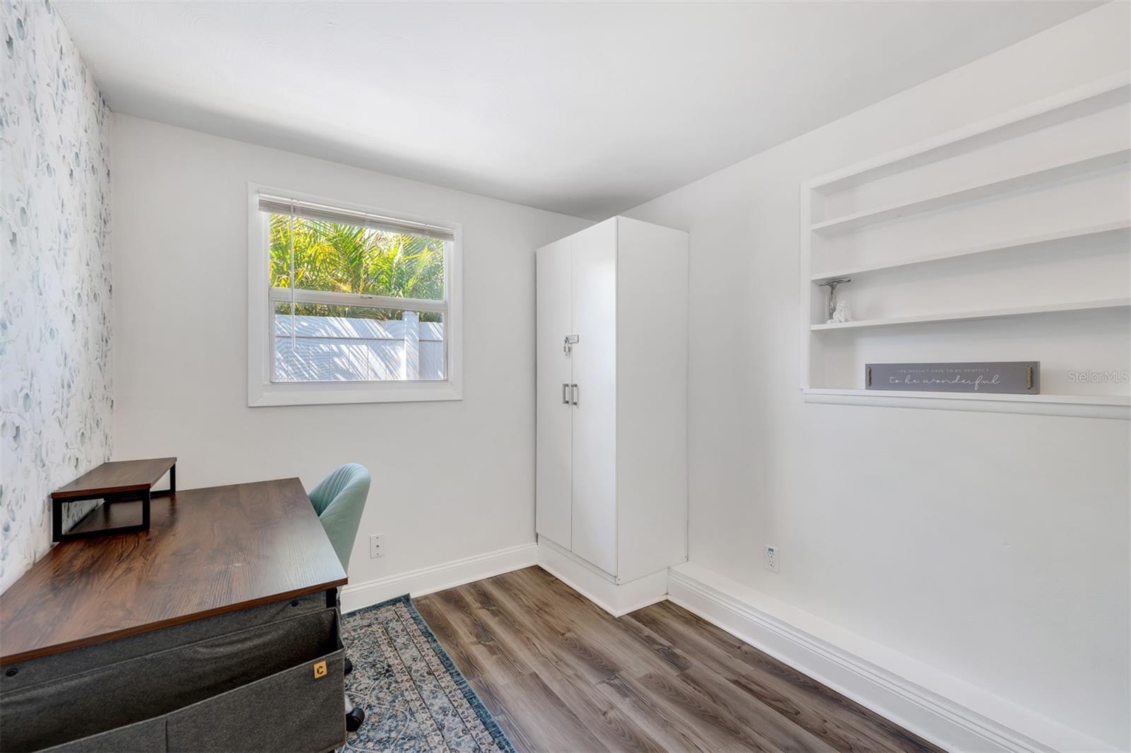 Image 18 of 30 For 11919 102nd Street