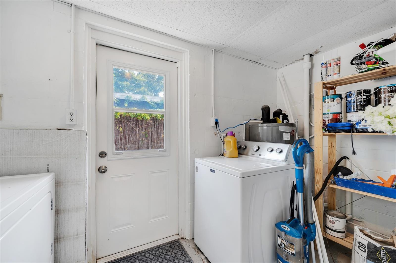 Image 25 of 30 For 11919 102nd Street