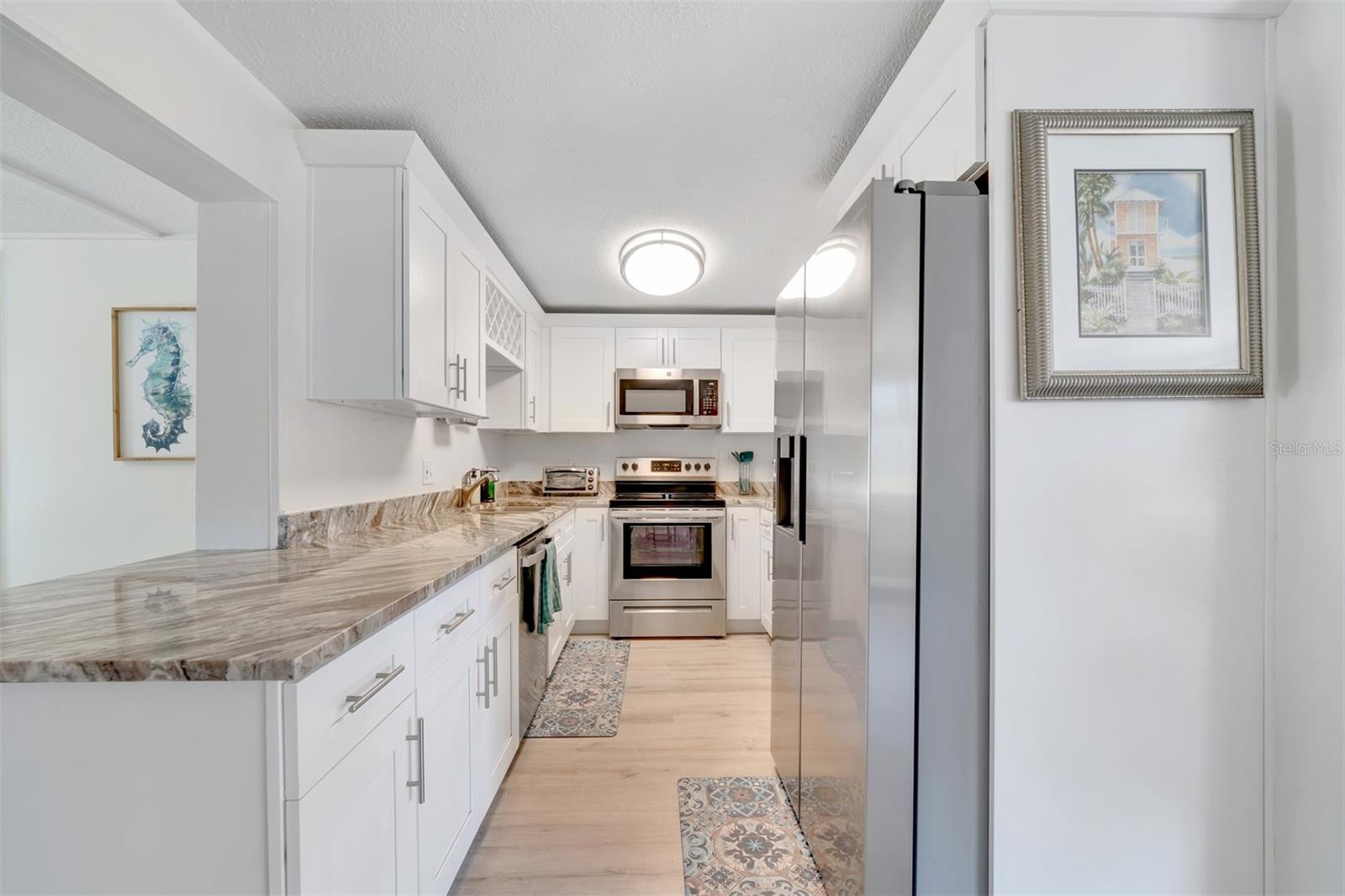 Image 4 of 30 For 11919 102nd Street