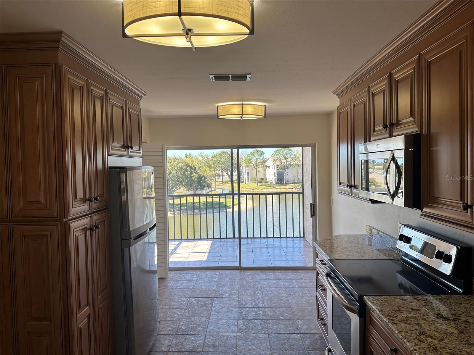 Image 16 of 19 For 4515 Whitton Way 131