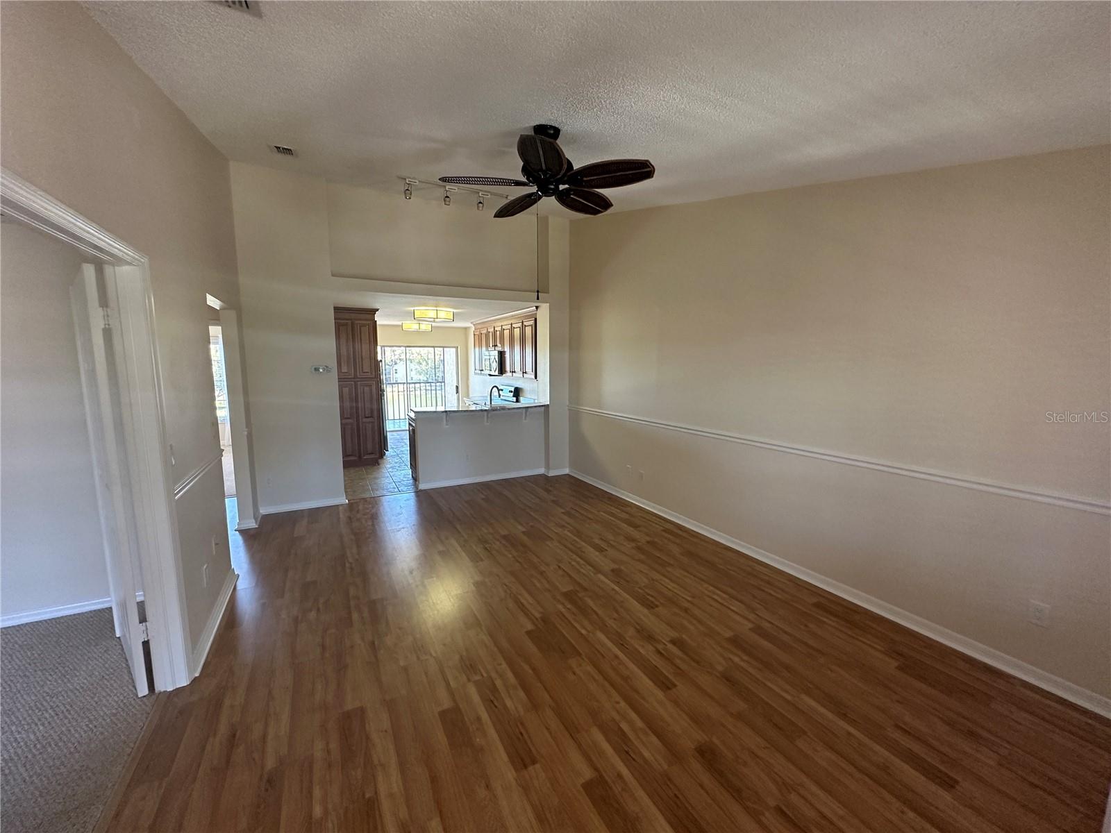 Image 2 of 19 For 4515 Whitton Way 131