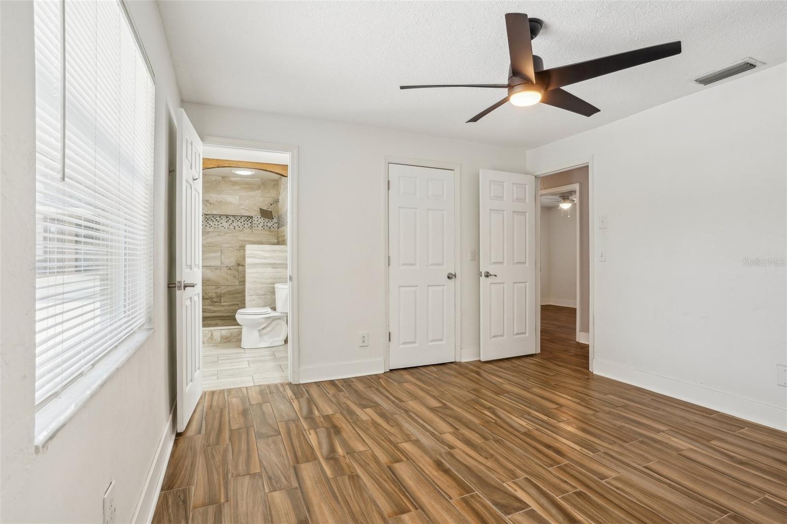 Image 12 of 23 For 520 Hamlet Drive