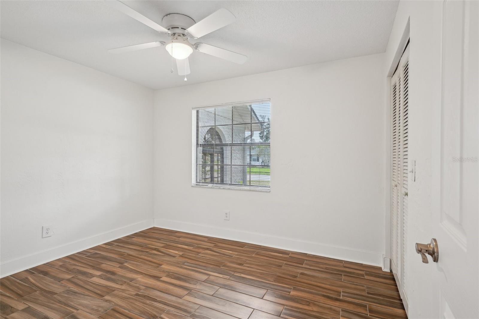 Image 15 of 23 For 520 Hamlet Drive