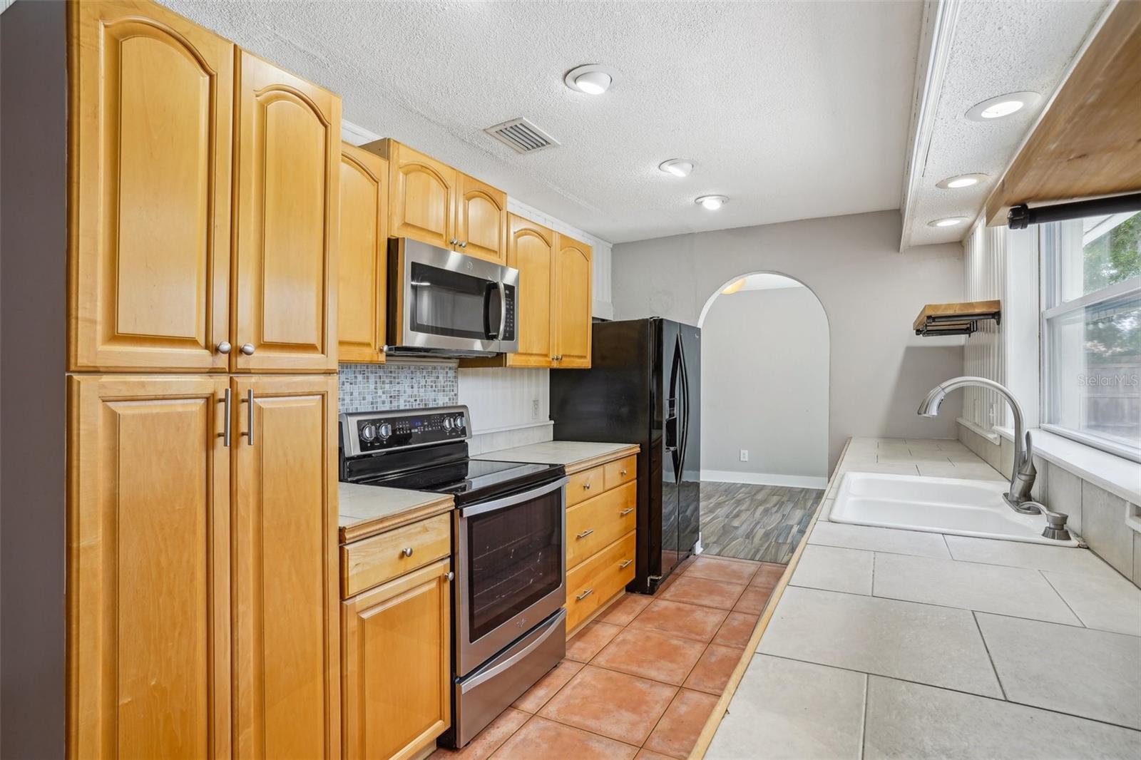 Image 5 of 23 For 520 Hamlet Drive