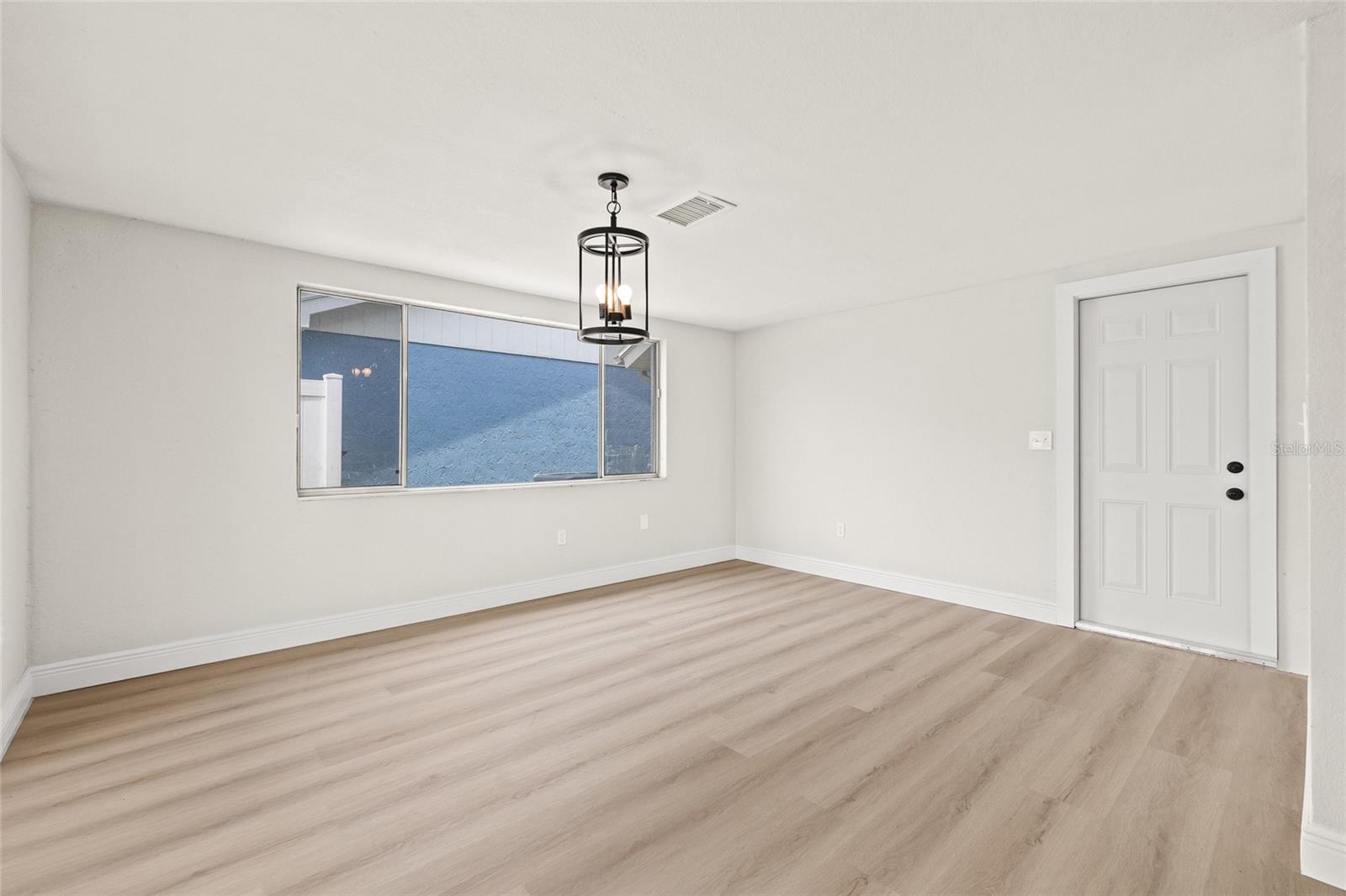 Image 11 of 28 For 3431 Springfield Drive