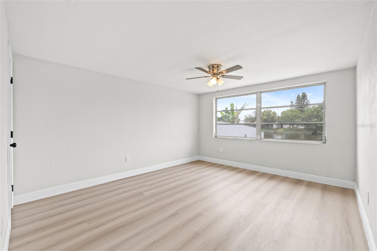 Image 13 of 28 For 3431 Springfield Drive