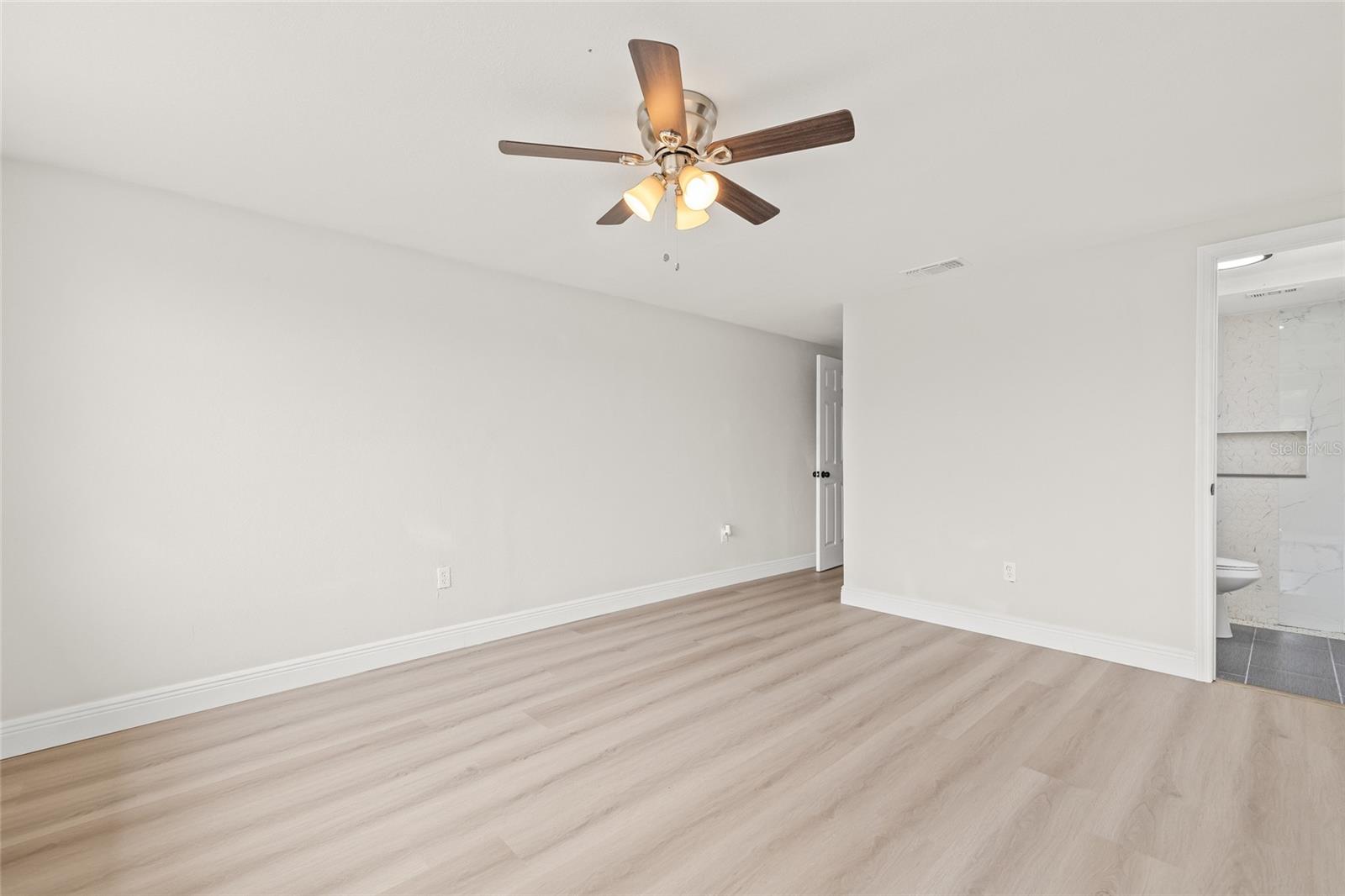Image 14 of 28 For 3431 Springfield Drive