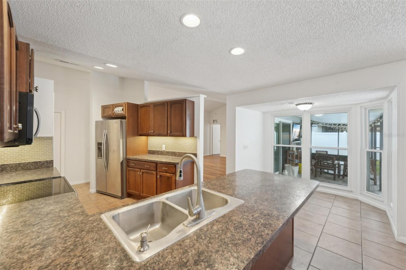 Image 11 of 43 For 1624 Shady Leaf Drive
