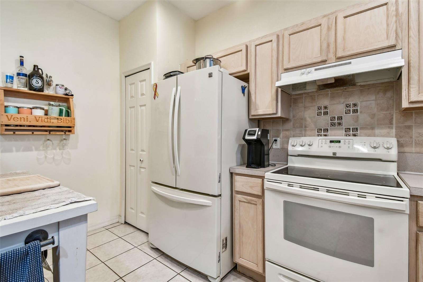 Image 7 of 49 For 11162 Kapok Grand Circle