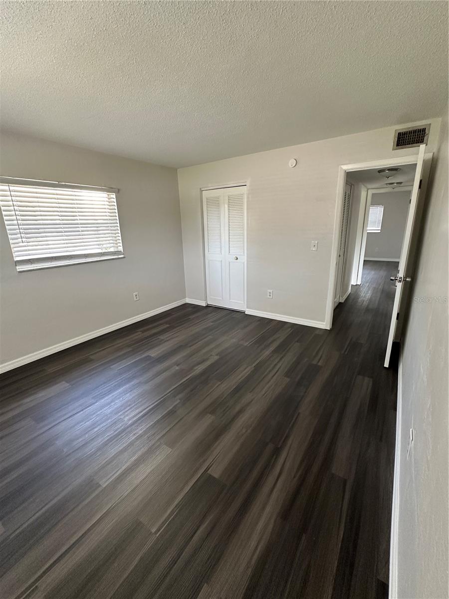 Image 6 of 10 For 4545 Overlook Drive Ne B
