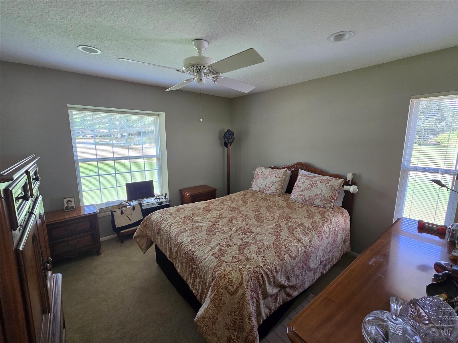 Image 12 of 23 For 827 Creekside Lane