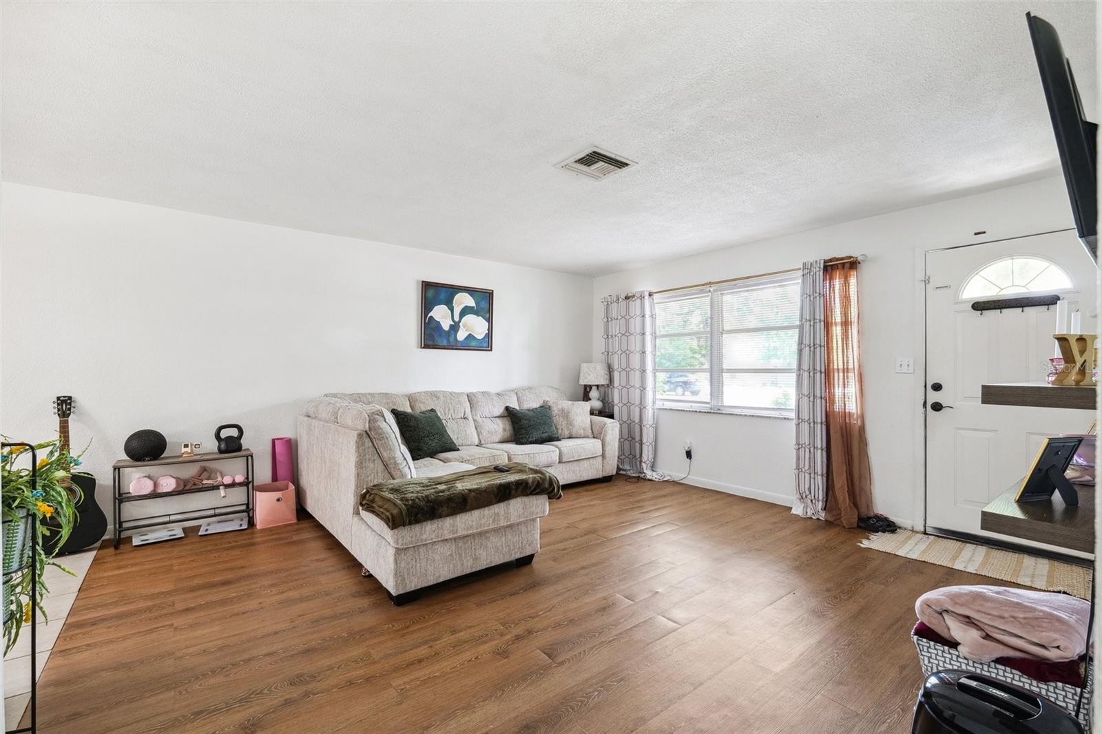 Image 5 of 23 For 2755 Belle Haven Drive