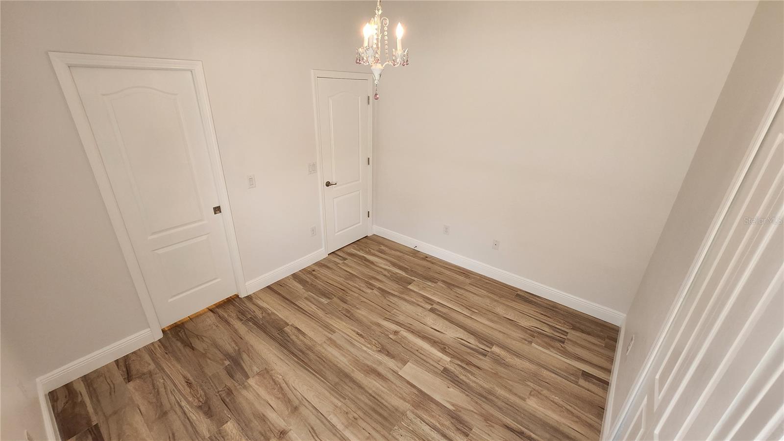 Image 30 of 66 For 11404 Holmbridge Lane