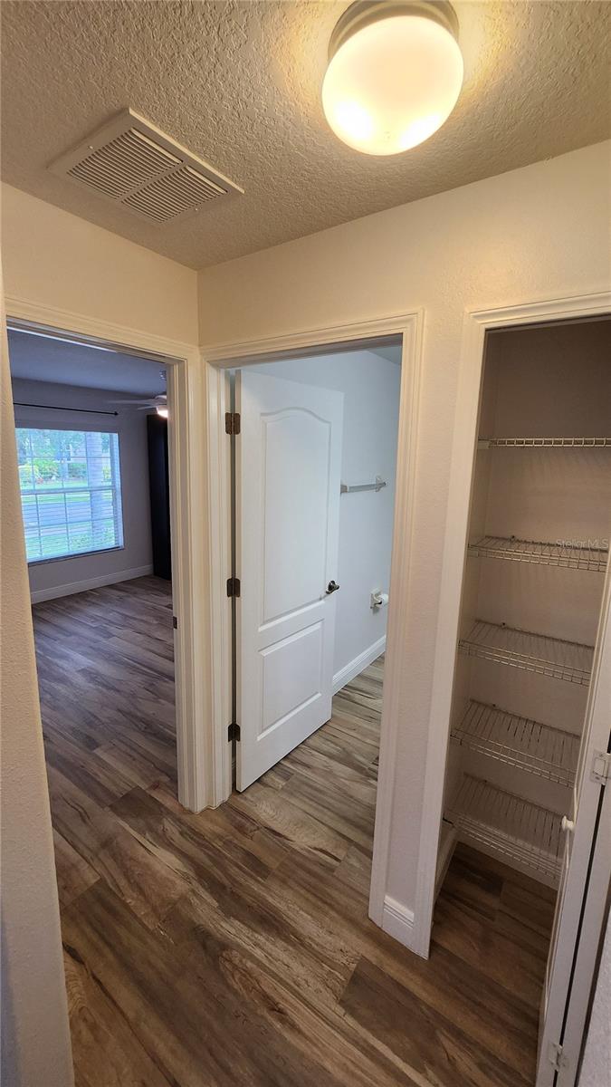 Image 4 of 66 For 11404 Holmbridge Lane