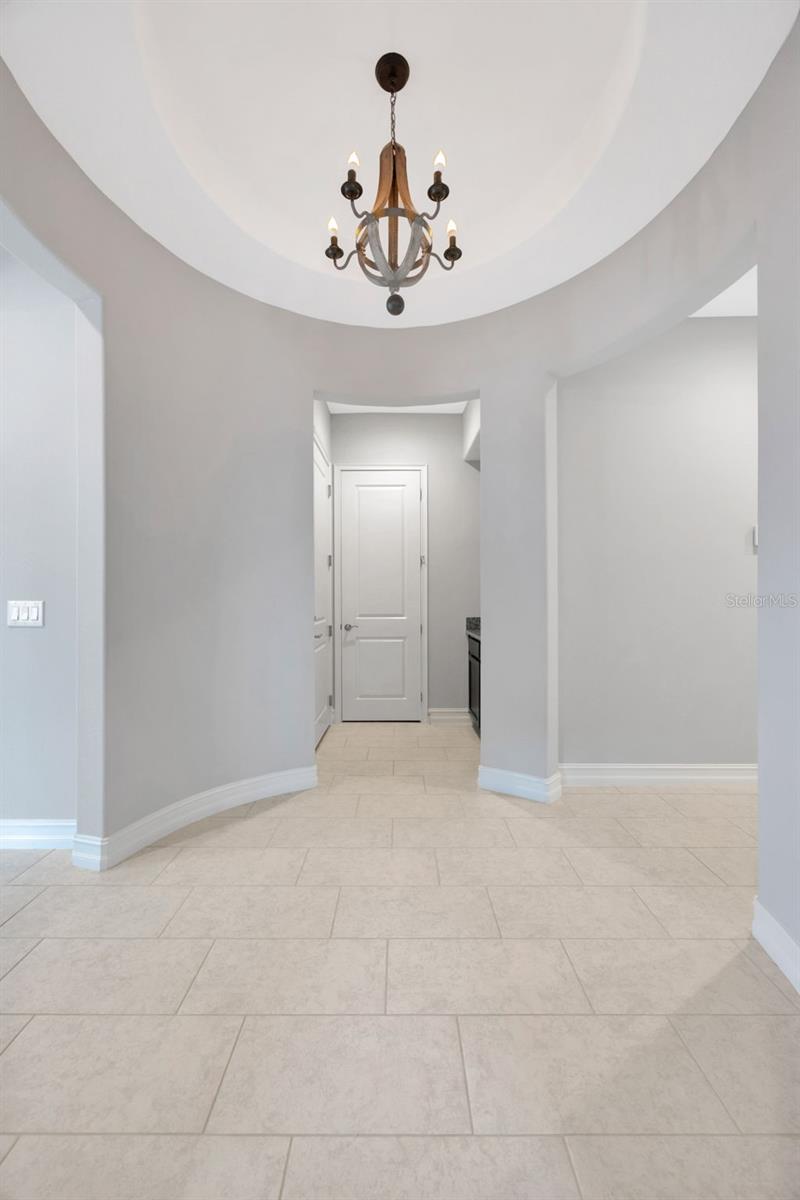 Listing photo id 8 for 4551 Barletta Court