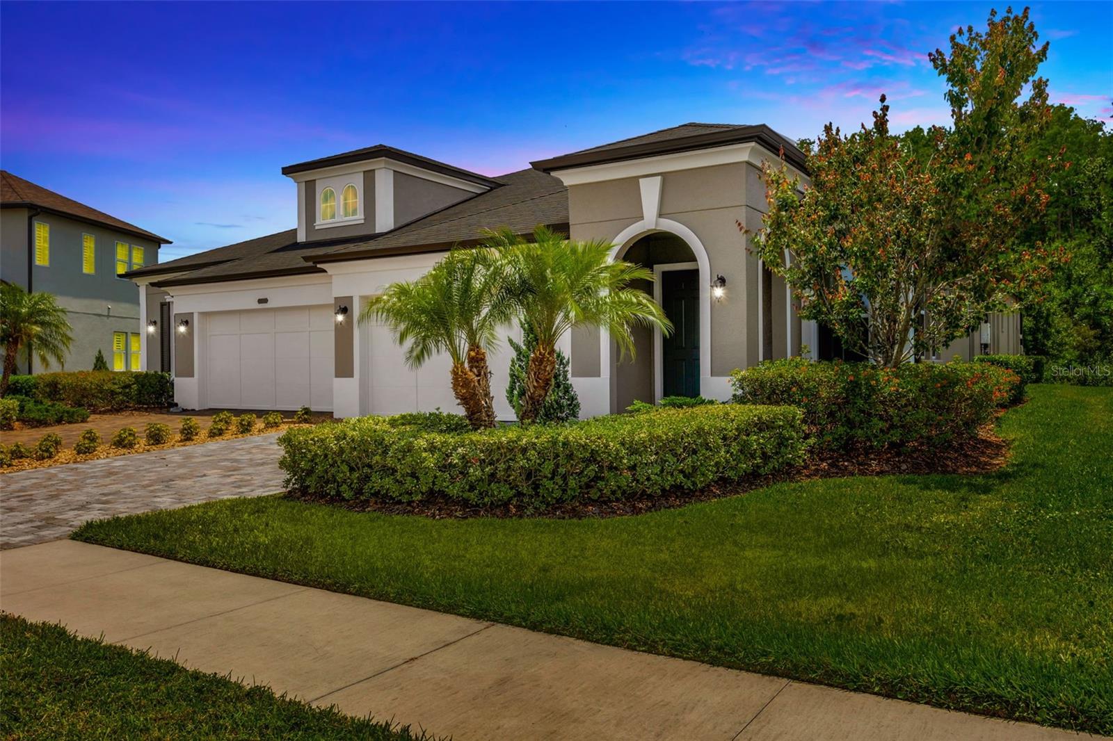 Listing photo id 0 for 4551 Barletta Court