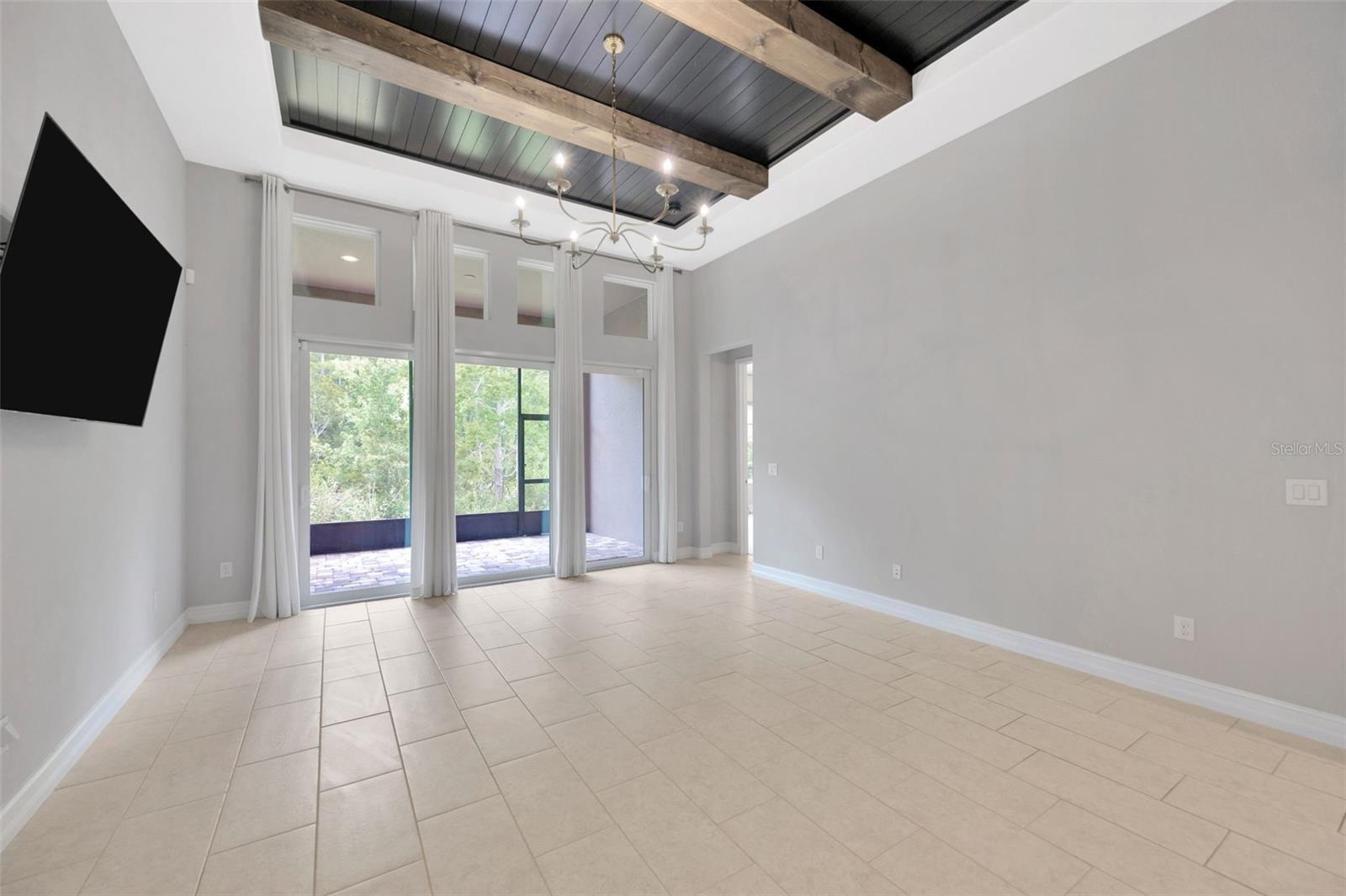 Listing photo id 32 for 4551 Barletta Court