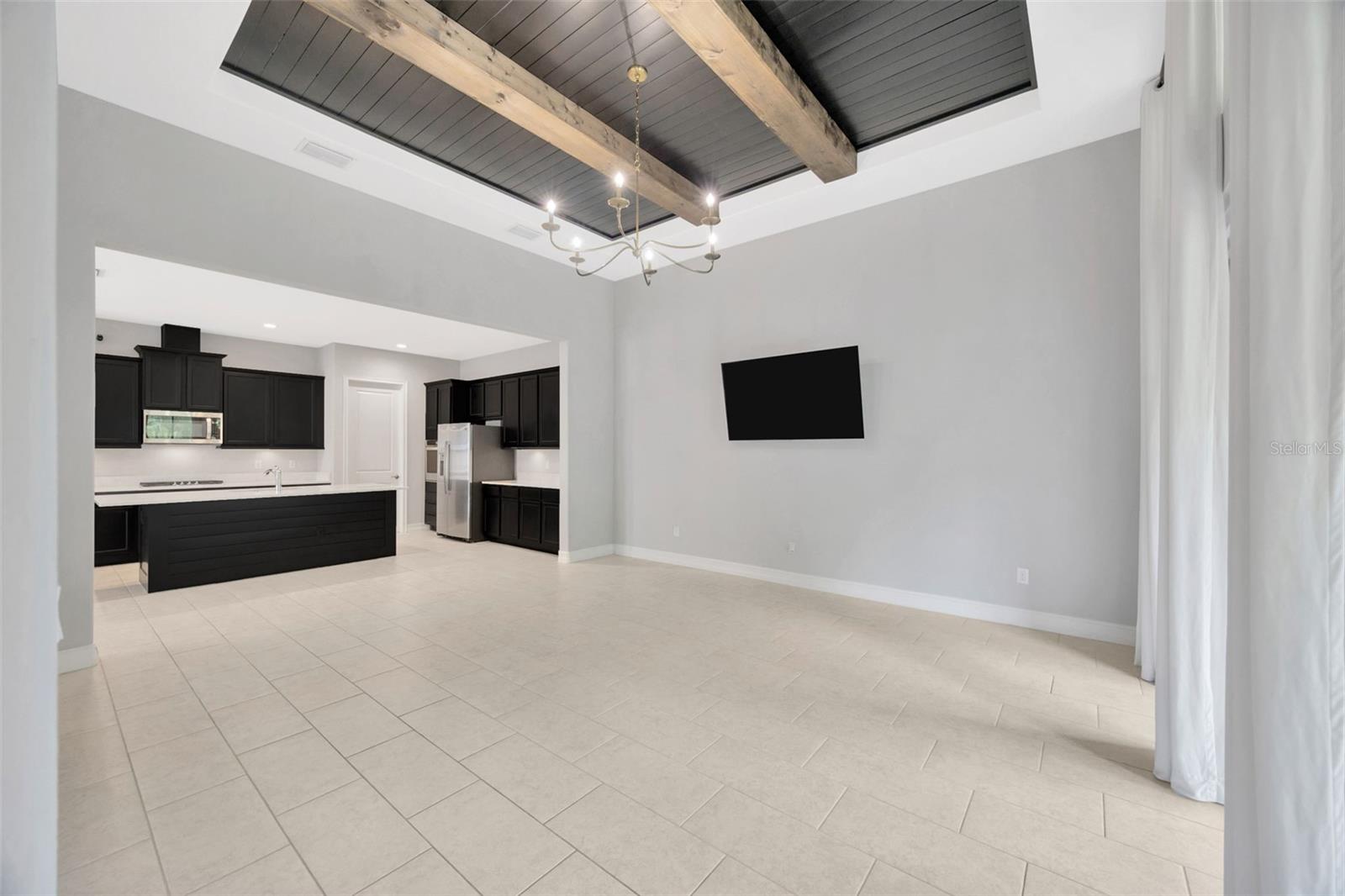 Listing photo id 34 for 4551 Barletta Court
