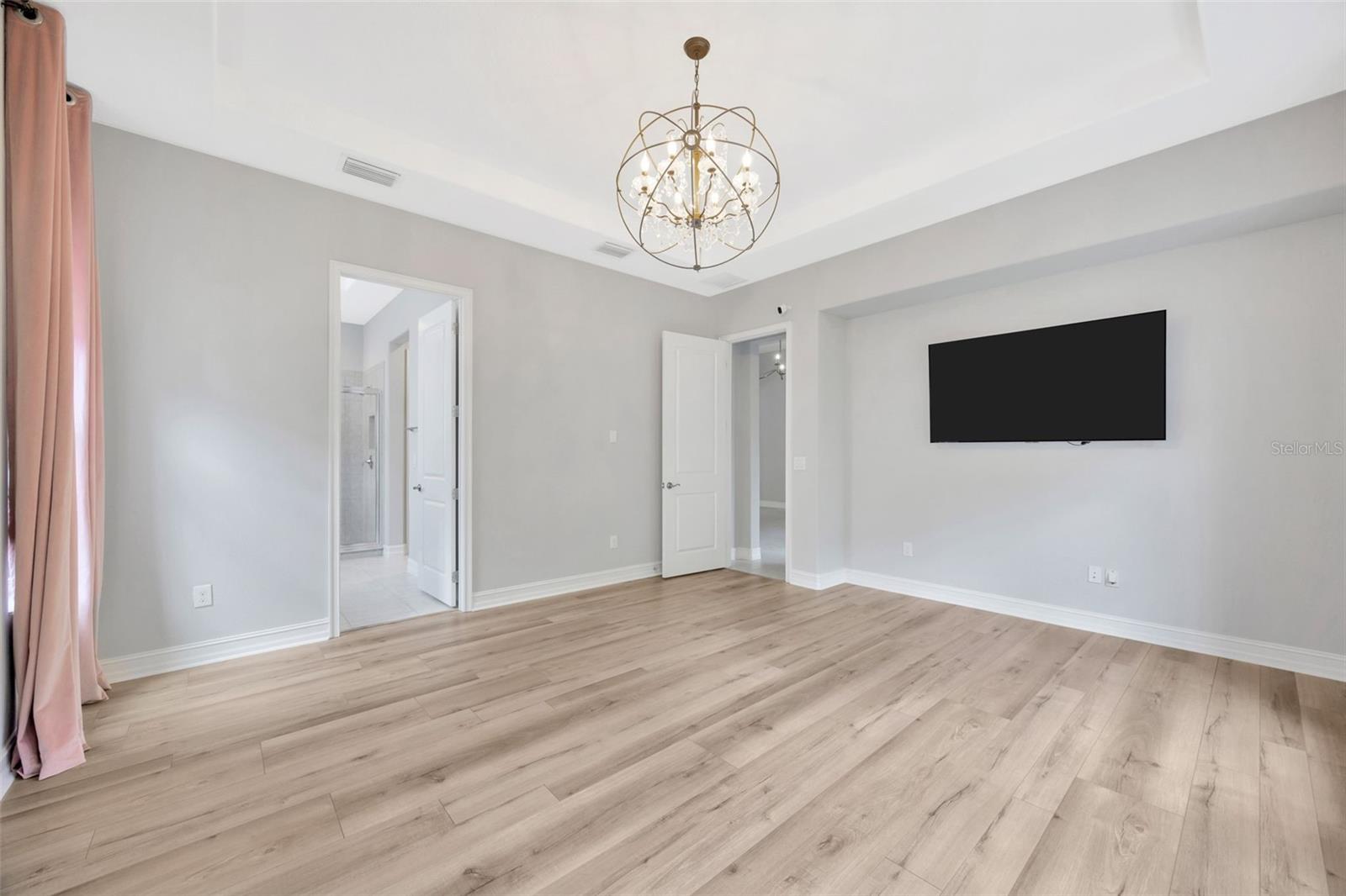 Listing photo id 38 for 4551 Barletta Court