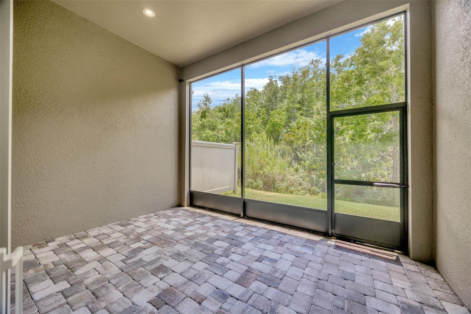 Listing photo id 43 for 4551 Barletta Court