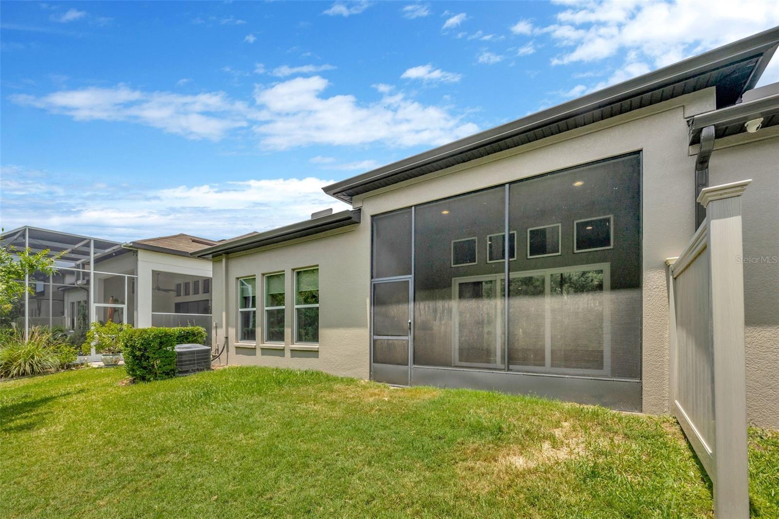 Listing photo id 47 for 4551 Barletta Court