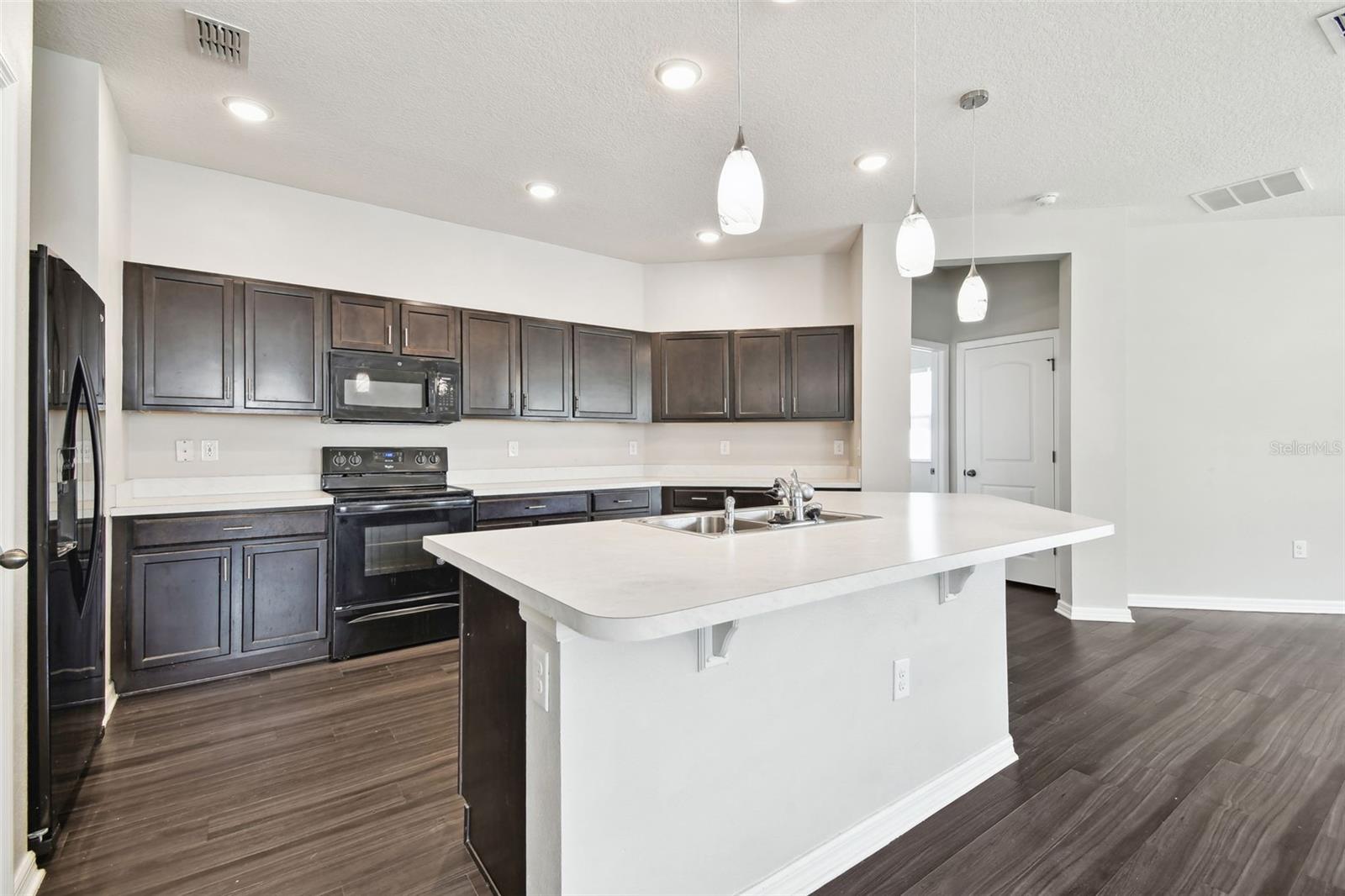 Image 10 of 58 For 10628 Massimo Drive
